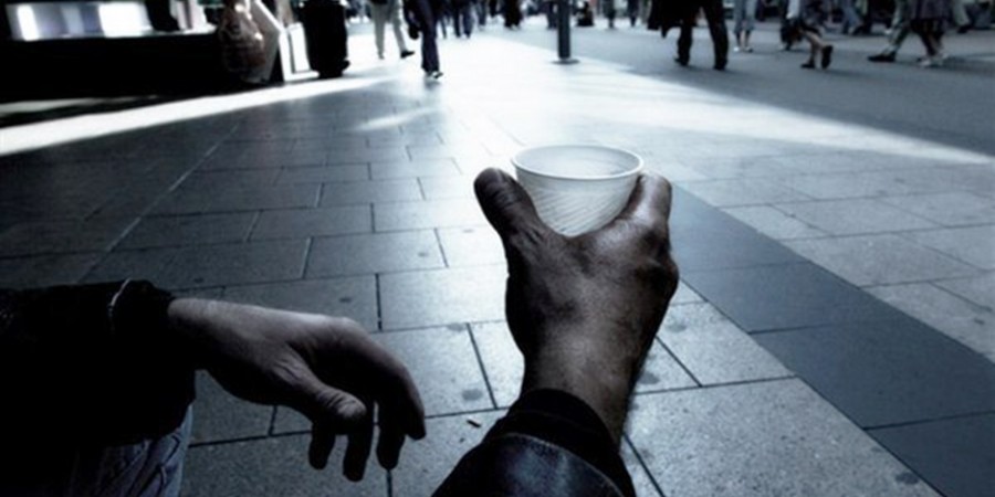 Στοιχεία-σοκ: Ένας στους τρεις Έλληνες απειλείται από φτώχεια