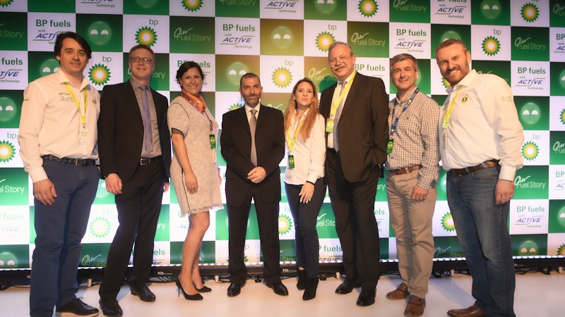 «Νέα καύσιμα ΒΡ με τεχνολογία ACTIVE: Τα καλύτερά μας καύσιμα ενάντια στη βρωμιά του κινητήρα»