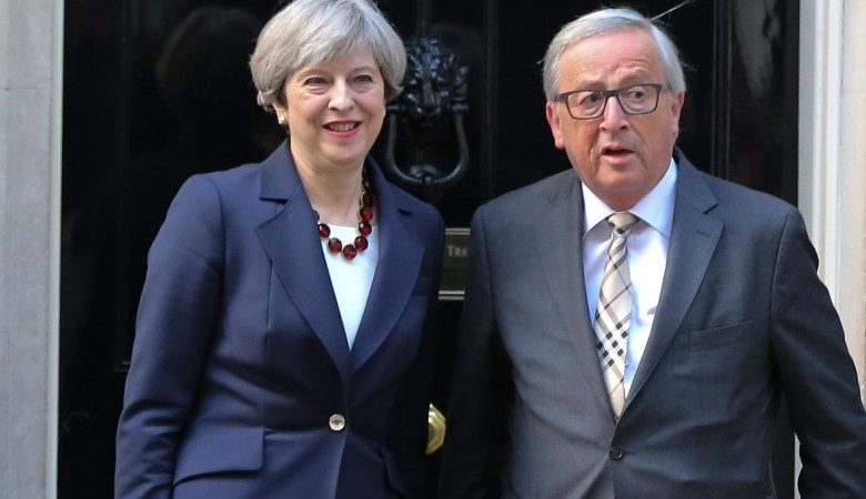 Αντιδράσεις για τη συνάντηση Μέι – Γιούνκερ