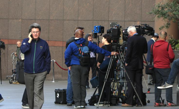 Ο Τραμπ απέλυσε τον επικεφαλής του FBI