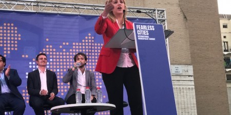 Ρένα Δούρου στη Διεθνή Συνάντηση “Fearless Cities” στη Βαρκελώνη: «Οφείλουμε να μην φοβόμαστε στον αγώνα μας για να κάνουμε καλύτερη τη ζωή των πολιτών»