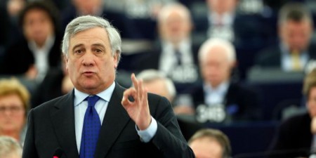 Ενός λεπτού σιγή για τα θύματα στο Λονδίνο και την Τεχεράνη