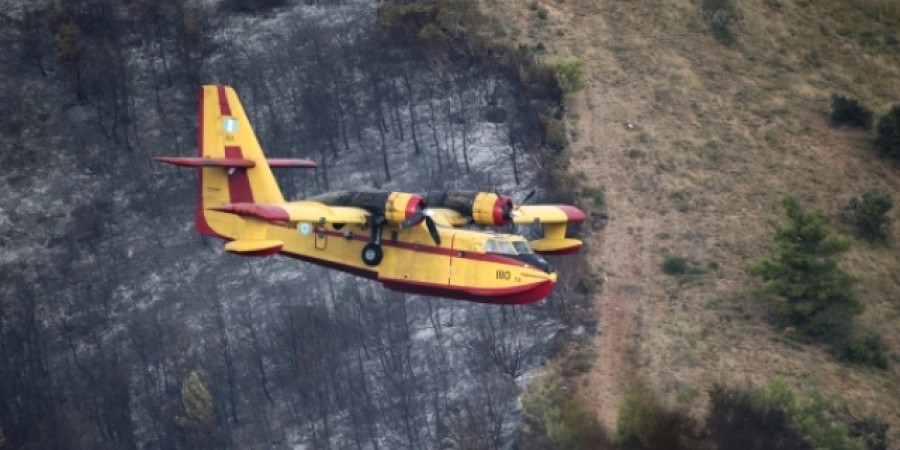 Η ΕΥΔΑΠ παρούσα στην κατάσβεση της πυρκαγιάς στην Ανατολική Αττική