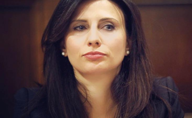 Νίνα Κασιμάτη: «Με αφορμή ένα σκίτσο»