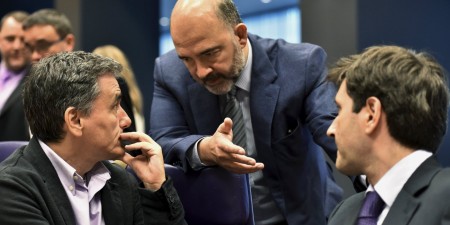 Το οικονομικό επιτελείο θα συναντήσει τον Μοσκοβισί