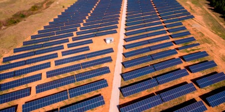 Σε δοκιμαστική λειτουργία τρία νέα φωτοβολταϊκά πάρκα από την «ΕΛΠΕ ΑΝΑΝΕΩΣΙΜΕΣ»