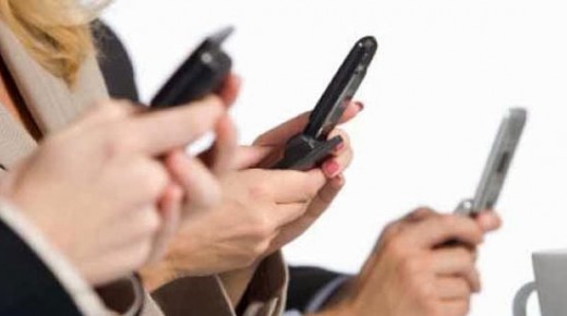 Κινητές Επικοινωνίες: Έξι κινήσεις που δίνουν 3 δισεκ στο ΑΕΠ