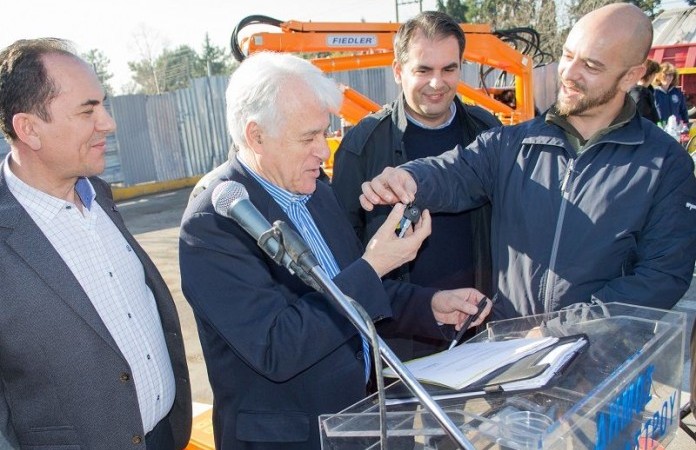 Πραγματοποιήθηκε η παραλαβή ενός εκχιονιστικού μηχανήματος,  δωρεά του αγωγού ΤΑP στον Δήμο Ωραιοκάστρου