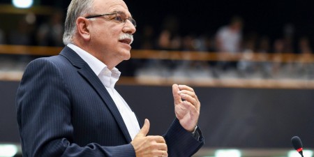 Δημ. Παπαδημούλης: «Σοβαρές ανησυχίες για τις μισθολογικές ανισότητες, αλλά και τους κινδύνους κοινωνικού αποκλεισμού»