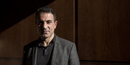 Κώστας Λαπαβίτσας: Η συμφωνία της γραβάτας