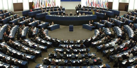 Ανεπάρκειες στο κράτος Δικαίου συνεχίζουν να εμποδίζουν τις επενδύσεις στην Αλβανία