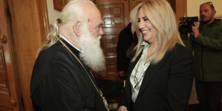 Φώφη Γεννηματά: «Αρκετά με τους αριστερούς και δεξιούς πολιτικούς ψάλτες που διχάζουν και εμπλέκουν την εκκλησία στα μικροκομματικά τους παιχνίδια»