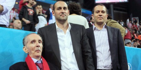 Ο πόλεμος των Αγγελόπουλων και η Χαλυβουργική