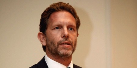 Δίπλα στους ηλικιωμένους στην περιοχή των Ελληνορώσων ο Παύλος Γερουλάνος