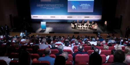 Ο Πρωθυπουργός και το παράδειγμα της Costa Navarino