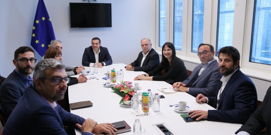 Ο Αλ. Τσίπρα τα είπε με την Ευρωομάδα του ΣΥΡΙΖΑ στις Βρυξέλλες