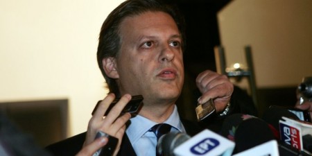 Bloomberg: Νίκας και Λαβίδας εμπλέκονται σε χρηματιστηριακό σκάνδαλο με την Goldman Sachs