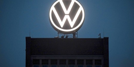 «Παγώνει» η κατασκευή του εργοστασίου της Volkswagen στην Τουρκία