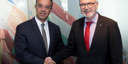Η Ευρωπαϊκή Τράπεζα Επενδύσεων (ΕΤΕπ) και ο Έλληνας Υπουργός Οικονομικών συζήτησαν στρατηγικούς επενδυτικούς στόχους