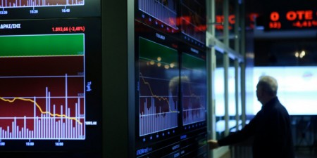 Επιτέλους, μια καλή είδηση – Πρωταθλήτρια η Ελλάδα στη μείωση κόστους δανεισμού