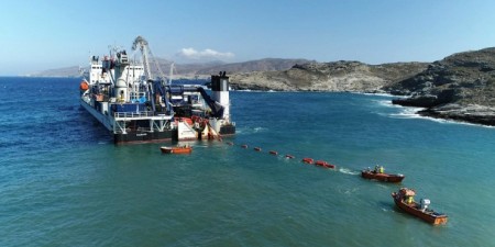 Σε λειτουργία η υποβρύχια η ηλεκτρική σύνδεση Εύβοιας-Άνδρου