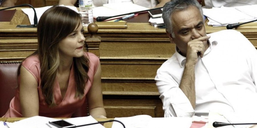 Π. Σκουρλέτης – Ε. Αχτσιόγλου: Η κυβέρνηση έχει ευθύνες για τις απολύσεις στην Τράπεζα Πειραιώς