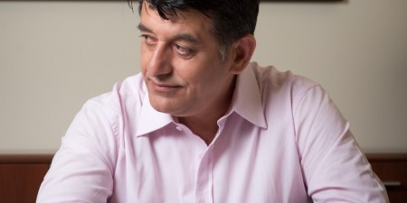 Εμείς θα τσακίσουμε τους μαυραγορίτες