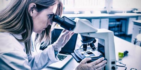 COVID-19: ευπρόσδεκτο το πακέτο για την έρευνα, η ΕΕ να είναι καλύτερα προετοιμασμένη