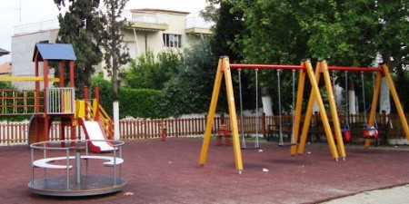 Την αναστολή λειτουργίας των παιδικών χαρών σε όλους τους Δήμους της Αττικής συνιστά ο Περιφερειάρχης