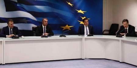 Χρ. Σταικούρας: Τετράμηνη αναστολή φόρων, 800 ευρώ σε εργαζόμενους που σταμάτησαν να δουλεύουν