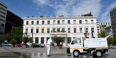 ΟΜΙΛΟΣ ΕΛΠΕ: Δωρεάν καύσιμα ΕΚΟ στον Δήμο Αθηναίων για τον στόλο απολυμάνσεων