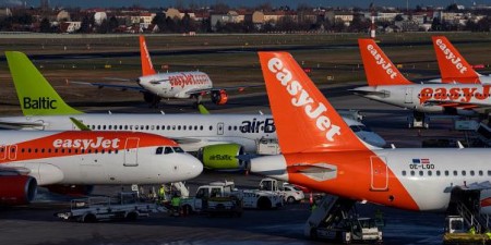 Προαναγγελία 4.500 απολύσεων από την EasyJet