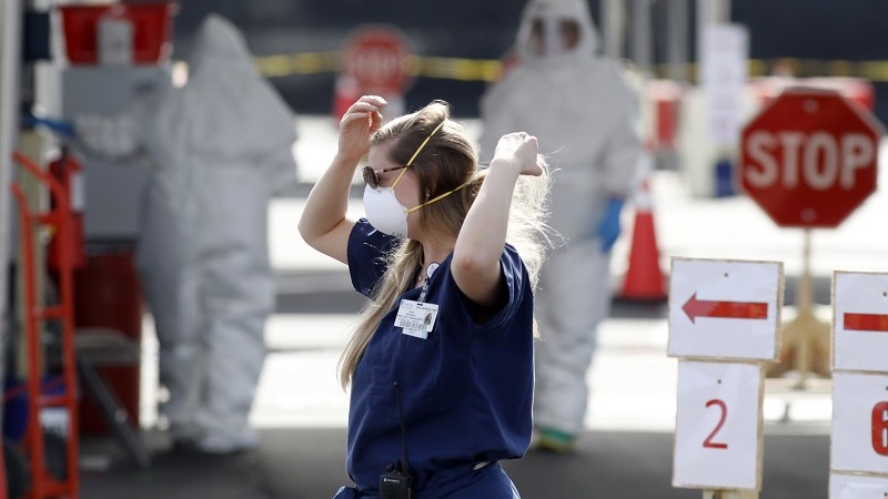 Εκατομμύρια θέσεις εργασίας έχουν χαθεί στο χώρο της υγείας στις ΗΠΑ κατά τη διάρκεια της πανδημίας COVID-19