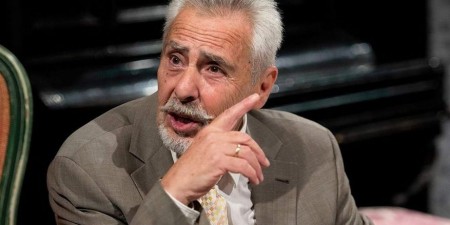 Για την παράσταση «Το Τρίτο Στεφάνι» που θα ανέβει το χειμώνα