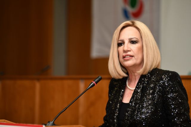 Φώφη Γεννηματά: Γιατί πασχίζει τόσο πολύ η ΝΔ να βγάλει τον κ. Τσίπρα έξω από το κάδρο;