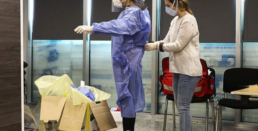 Οι μη-φαρμακευτικές παρεμβάσεις περιορίζουν σημαντικά την περίοδο του διαδοχικού διαστήματος και τις μεταδόσεις του COVID-19