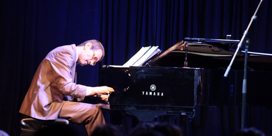 Jazzèt Cafè: ΔΗΜΗΤΡΑ ΚΟΚΚΙΝΟΠΟΥΛΟΥ – ΤΡΑΓΟΥΔΙ / ΓΙΩΡΓΟΣ ΚΟΝΤΡΑΦΟΥΡΗΣ – ΠΙΑΝΟ