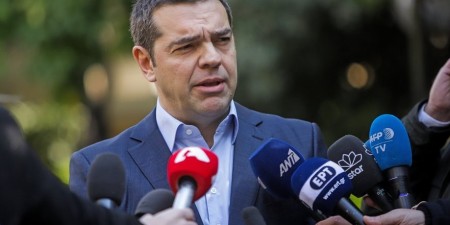 Τσίπρας: «Βαθιά ύφεση, περικοπές και μνημονιακές μεταρρυθμίσεις, ως αντάλλαγμα για επιχορηγήσεις που δεν αρκούν για ανάπτυξη»