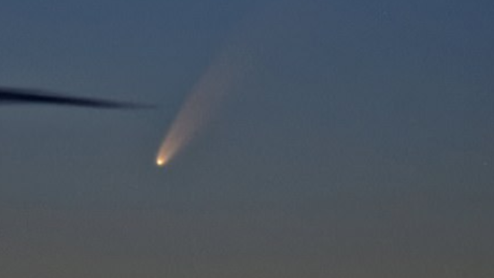 Ολοένα πιο ορατός και από την Ελλάδα ο νέος κομήτης NEOWISE