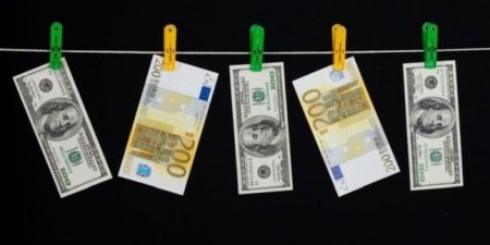 Νέα μέτρα προτείνει το Κοινοβούλιο για την καταπολέμηση του «μαύρου» χρήματος