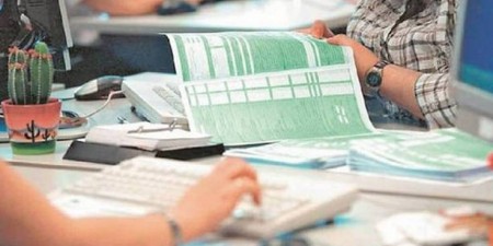 Παράταση της προθεσμίας υποβολής των φορολογικών δηλώσεων μέχρι τη Δευτέρα το μεσημέρι