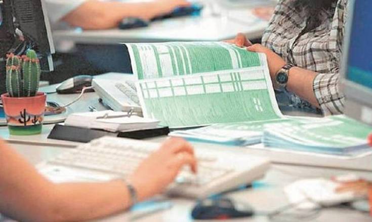 Παράταση της προθεσμίας υποβολής των φορολογικών δηλώσεων μέχρι τη Δευτέρα το μεσημέρι