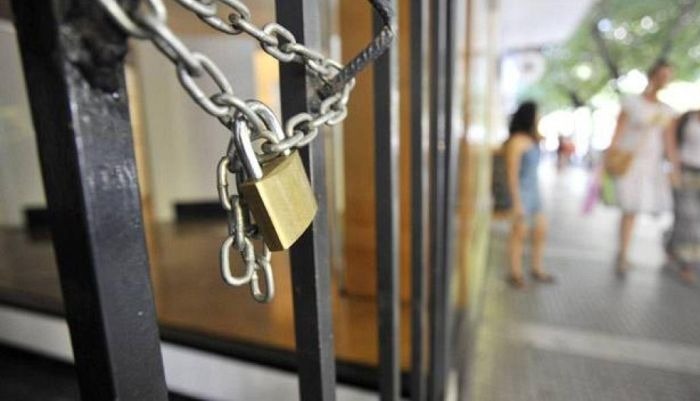 Κρούσματα και τοπικά lock down φέρνουν νέα μέτρα στήριξης