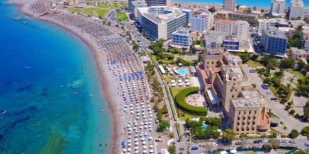 Διεθνείς πτήσεις: Πάνω από 100.000 αφιχθέντες στη Ρόδο