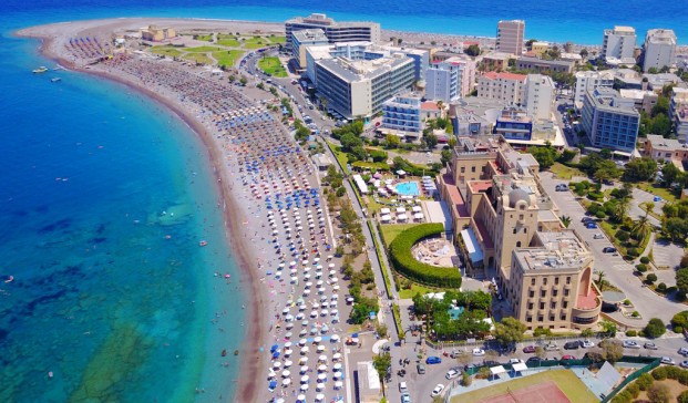 Διεθνείς πτήσεις: Πάνω από 100.000 αφιχθέντες στη Ρόδο