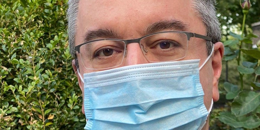 Ο Ηλίας Μόσιαλος και η στρατηγική επίτευξης ανοσίας της αγέλης