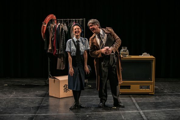 Παράταση παραστάσεων έως τις 8 Νοεμβρίου για το “Παίζοντας το θύμα”  των  Όλεγκ και Βλαντιμίρ Πρεσνιακόφ