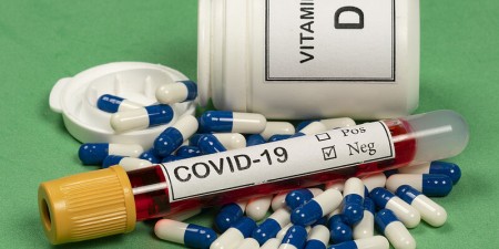 Η επάρκεια βιταμίνης D βελτιώνει την άμυνα του οργανισμού έναντι της λοίμωξης COVID-19