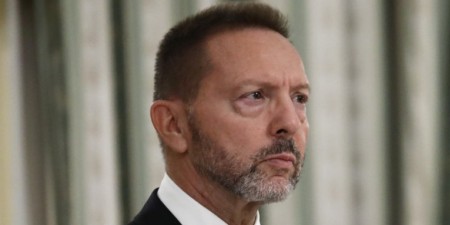 Στον επόμενο τόνο η ύφεση θα είναι…