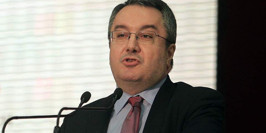 Ηλίας Μόσιαλος: Εξελίξεις για τη θεραπεία κατά του Covid-19 – μονοκλωνικά αντισώματα